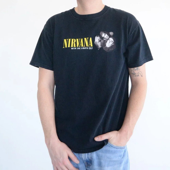 Y2K '05 Anvil Black Nirvana With The Lights Out Pre-Shrunk Short Sleeve T-shirt - Picture 1 of 11